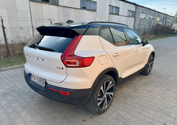 Volvo XC 40 cena 149990 przebieg: 9300, rok produkcji 2021 z Pabianice małe 407